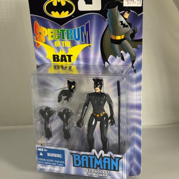 2002 Hasbro Batman Spectrum of the Bat Technocast Catwoman - Picture 3 of 9